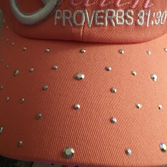 Woman of Faith Hat - Picture 5 of 5